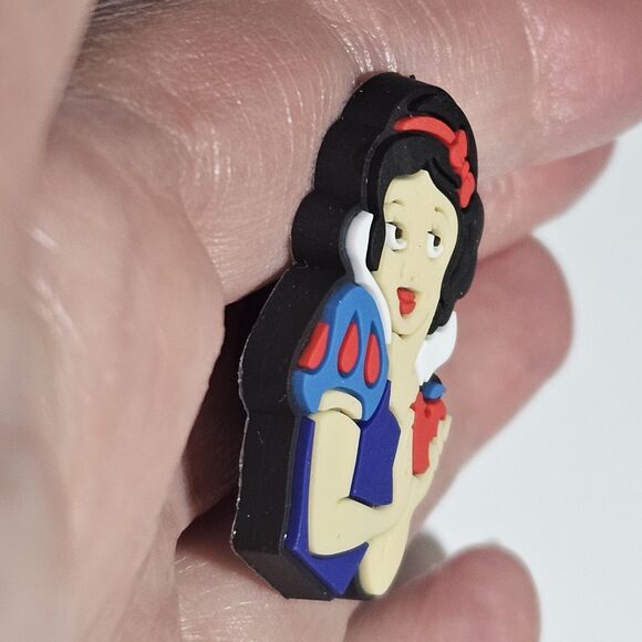 Disney Princess Snow White Croc Shoe Charm - Picture 3 of 9